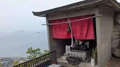 小瀬石鎚神社の末社・摂社