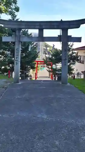 神恵内嚴島神社の鳥居