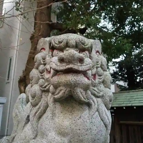 市ノ坪神社の狛犬