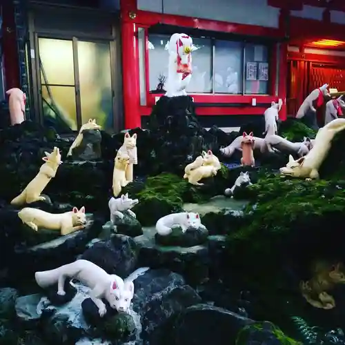 京濱伏見稲荷神社の狛犬