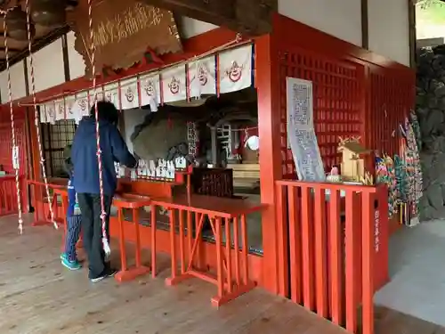 鼻顔稲荷神社の本殿