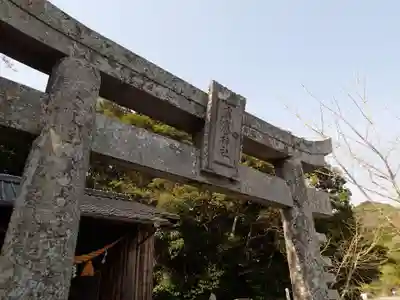 霹靂神社の鳥居