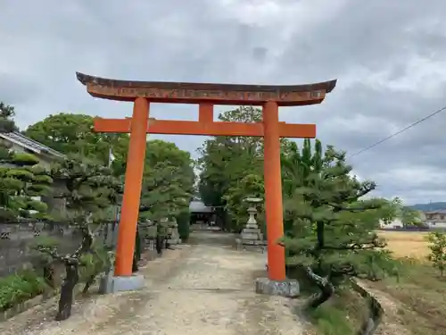 稲荷神社の鳥居