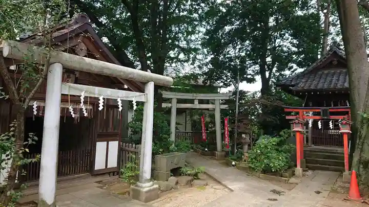 馬橋稲荷神社の鳥居