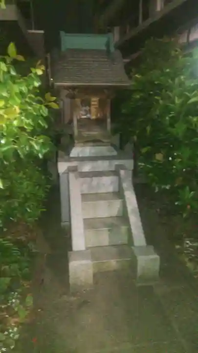 稲荷大明神の本殿・本堂