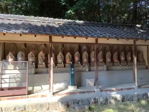 八事山 興正寺の末社・摂社