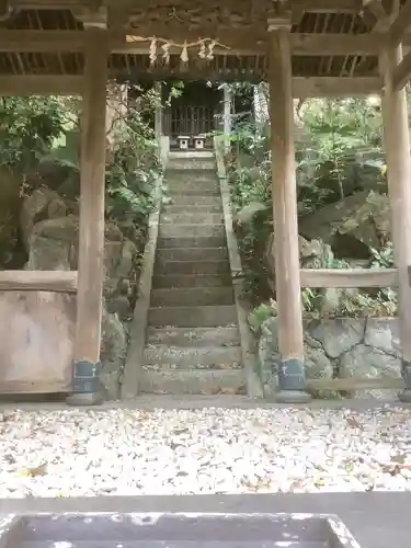 泉蔵院の末社・摂社