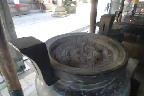 能勢妙見山（真如寺境外仏堂）の本殿・本堂