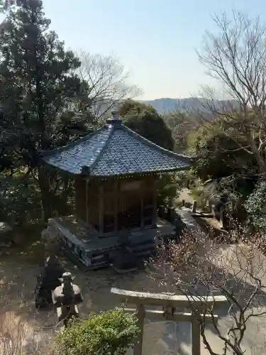 法性寺の{uncategorized: "未分類", other: "その他", undefined: "問題あり", building: "その他建物", grave: "お墓", sacred_gate: "鳥居", guardian: "狛犬", statue: "像", buddha: "仏像", history: "歴史", nature: "自然", garden: "庭園", animal: "動物", pagoda: "塔", temizu: "手水舎", mountain_gate: "山門・神門", sanctuary: "本殿・本堂", subordinate: "末社・摂社", art: "芸術", scenery: "景色", jizo: "地蔵", ema: "絵馬", goshuin: "御朱印", omikuji: "おみくじ", items: "授与品その他", amulet: "お守り", goshuincho: "御朱印帳", eats: "食事", festival: "お祭り", votive_dance: "神楽", shichigosan: "七五三参", wedding: "結婚式", experience: "体験その他", initially: "初詣", around: "周辺", anti_infection: "感染症対策"}