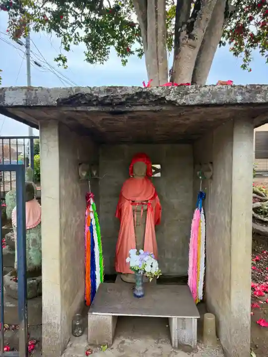 上矢部薬師堂の{uncategorized: "未分類", other: "その他", undefined: "問題あり", building: "その他建物", grave: "お墓", sacred_gate: "鳥居", guardian: "狛犬", statue: "像", buddha: "仏像", history: "歴史", nature: "自然", garden: "庭園", animal: "動物", pagoda: "塔", temizu: "手水舎", mountain_gate: "山門・神門", sanctuary: "本殿・本堂", subordinate: "末社・摂社", art: "芸術", scenery: "景色", jizo: "地蔵", ema: "絵馬", goshuin: "御朱印", omikuji: "おみくじ", items: "授与品その他", amulet: "お守り", goshuincho: "御朱印帳", eats: "食事", festival: "お祭り", votive_dance: "神楽", shichigosan: "七五三参", wedding: "結婚式", experience: "体験その他", initially: "初詣", around: "周辺", anti_infection: "感染症対策"}