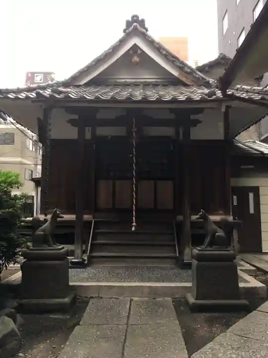 感應稲荷神社の本殿・本堂