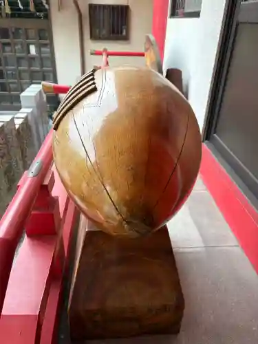 吉田春日神社の{uncategorized: "未分類", other: "その他", undefined: "問題あり", building: "その他建物", grave: "お墓", sacred_gate: "鳥居", guardian: "狛犬", statue: "像", buddha: "仏像", history: "歴史", nature: "自然", garden: "庭園", animal: "動物", pagoda: "塔", temizu: "手水舎", mountain_gate: "山門・神門", sanctuary: "本殿・本堂", subordinate: "末社・摂社", art: "芸術", scenery: "景色", jizo: "地蔵", ema: "絵馬", goshuin: "御朱印", omikuji: "おみくじ", items: "授与品その他", amulet: "お守り", goshuincho: "御朱印帳", eats: "食事", festival: "お祭り", votive_dance: "神楽", shichigosan: "七五三参", wedding: "結婚式", experience: "体験その他", initially: "初詣", around: "周辺", anti_infection: "感染症対策"}