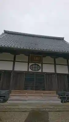 長橋寺の本殿・本堂