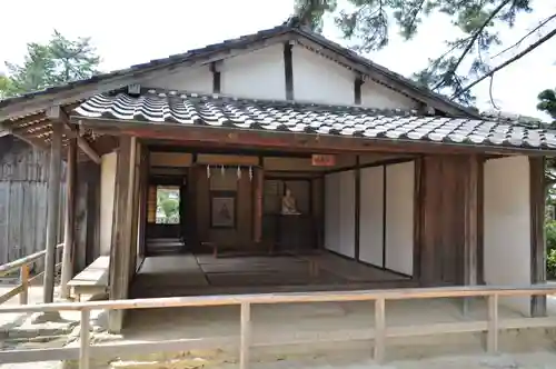 松陰神社の建物その他