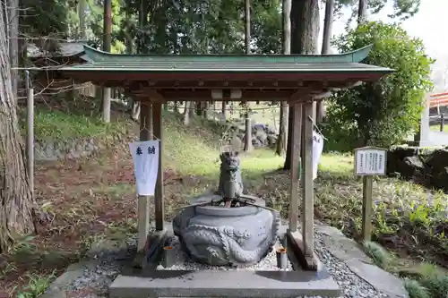 須山浅間神社の手水舎