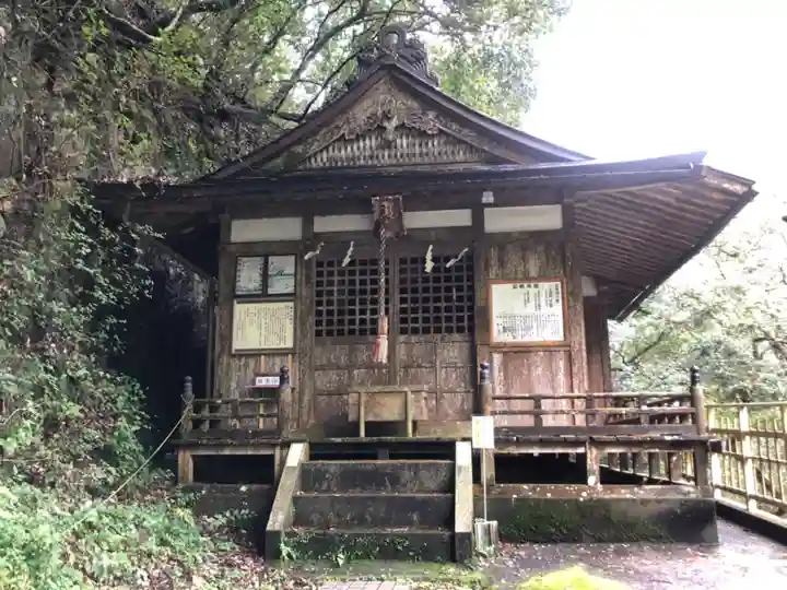 御所神社の本殿・本堂