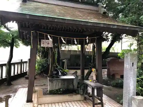 柏諏訪神社の手水舎