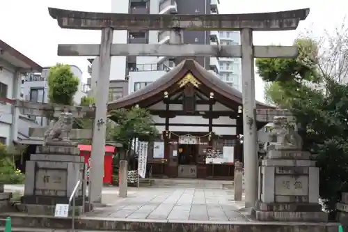 三輪神社の鳥居