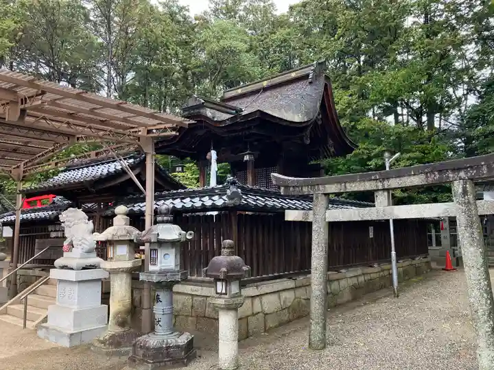 新宮神社の本殿・本堂