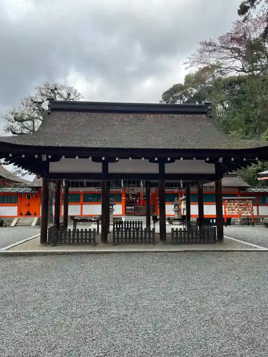 吉田神社の{uncategorized: "未分類", other: "その他", undefined: "問題あり", building: "その他建物", grave: "お墓", sacred_gate: "鳥居", guardian: "狛犬", statue: "像", buddha: "仏像", history: "歴史", nature: "自然", garden: "庭園", animal: "動物", pagoda: "塔", temizu: "手水舎", mountain_gate: "山門・神門", sanctuary: "本殿・本堂", subordinate: "末社・摂社", art: "芸術", scenery: "景色", jizo: "地蔵", ema: "絵馬", goshuin: "御朱印", omikuji: "おみくじ", items: "授与品その他", amulet: "お守り", goshuincho: "御朱印帳", eats: "食事", festival: "お祭り", votive_dance: "神楽", shichigosan: "七五三参", wedding: "結婚式", experience: "体験その他", initially: "初詣", around: "周辺", anti_infection: "感染症対策"}