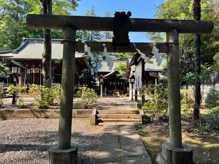 豊玉氷川神社の{uncategorized: "未分類", other: "その他", undefined: "問題あり", building: "その他建物", grave: "お墓", sacred_gate: "鳥居", guardian: "狛犬", statue: "像", buddha: "仏像", history: "歴史", nature: "自然", garden: "庭園", animal: "動物", pagoda: "塔", temizu: "手水舎", mountain_gate: "山門・神門", sanctuary: "本殿・本堂", subordinate: "末社・摂社", art: "芸術", scenery: "景色", jizo: "地蔵", ema: "絵馬", goshuin: "御朱印", omikuji: "おみくじ", items: "授与品その他", amulet: "お守り", goshuincho: "御朱印帳", eats: "食事", festival: "お祭り", votive_dance: "神楽", shichigosan: "七五三参", wedding: "結婚式", experience: "体験その他", initially: "初詣", around: "周辺", anti_infection: "感染症対策"}