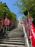 大船観音寺の{uncategorized: "未分類", other: "その他", undefined: "問題あり", building: "その他建物", grave: "お墓", sacred_gate: "鳥居", guardian: "狛犬", statue: "像", buddha: "仏像", history: "歴史", nature: "自然", garden: "庭園", animal: "動物", pagoda: "塔", temizu: "手水舎", mountain_gate: "山門・神門", sanctuary: "本殿・本堂", subordinate: "末社・摂社", art: "芸術", scenery: "景色", jizo: "地蔵", ema: "絵馬", goshuin: "御朱印", omikuji: "おみくじ", items: "授与品その他", amulet: "お守り", goshuincho: "御朱印帳", eats: "食事", festival: "お祭り", votive_dance: "神楽", shichigosan: "七五三参", wedding: "結婚式", experience: "体験その他", initially: "初詣", around: "周辺", anti_infection: "感染症対策"}