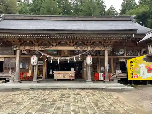 櫛引八幡宮の本殿