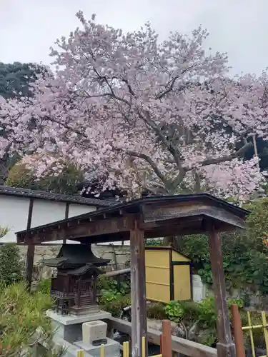 繁多寺の末社