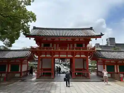 八坂神社(祇園さん)の{uncategorized: "未分類", other: "その他", undefined: "問題あり", building: "その他建物", grave: "お墓", sacred_gate: "鳥居", guardian: "狛犬", statue: "像", buddha: "仏像", history: "歴史", nature: "自然", garden: "庭園", animal: "動物", pagoda: "塔", temizu: "手水舎", mountain_gate: "山門・神門", sanctuary: "本殿・本堂", subordinate: "末社・摂社", art: "芸術", scenery: "景色", jizo: "地蔵", ema: "絵馬", goshuin: "御朱印", omikuji: "おみくじ", items: "授与品その他", amulet: "お守り", goshuincho: "御朱印帳", eats: "食事", festival: "お祭り", votive_dance: "神楽", shichigosan: "七五三参", wedding: "結婚式", experience: "体験その他", initially: "初詣", around: "周辺", anti_infection: "感染症対策"}
