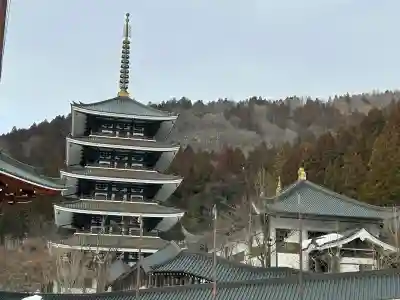 清大寺(越前大仏)の{uncategorized: "未分類", other: "その他", undefined: "問題あり", building: "その他建物", grave: "お墓", sacred_gate: "鳥居", guardian: "狛犬", statue: "像", buddha: "仏像", history: "歴史", nature: "自然", garden: "庭園", animal: "動物", pagoda: "塔", temizu: "手水舎", mountain_gate: "山門・神門", sanctuary: "本殿・本堂", subordinate: "末社・摂社", art: "芸術", scenery: "景色", jizo: "地蔵", ema: "絵馬", goshuin: "御朱印", omikuji: "おみくじ", items: "授与品その他", amulet: "お守り", goshuincho: "御朱印帳", eats: "食事", festival: "お祭り", votive_dance: "神楽", shichigosan: "七五三参", wedding: "結婚式", experience: "体験その他", initially: "初詣", around: "周辺", anti_infection: "感染症対策"}