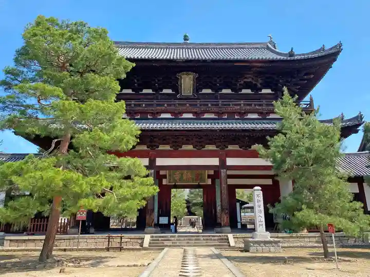 萬福寺の山門・神門