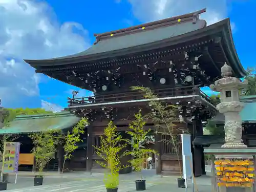 宮地嶽神社の山門