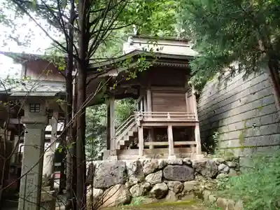 葛神社の本殿・本堂