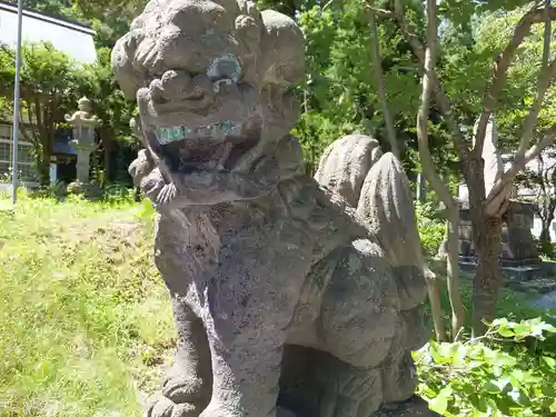 由仁神社の狛犬