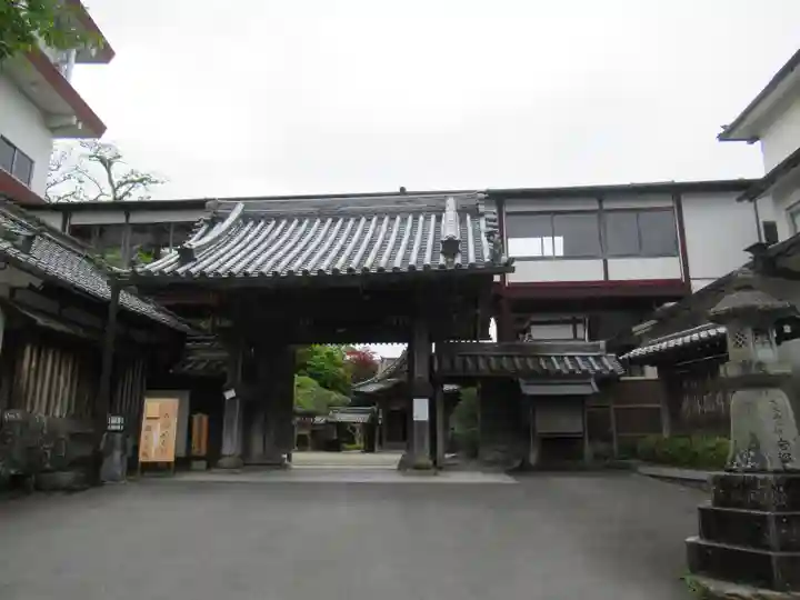 竹林院の山門・神門
