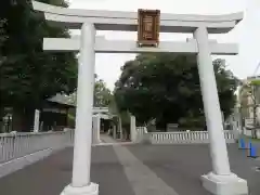 三囲神社の鳥居