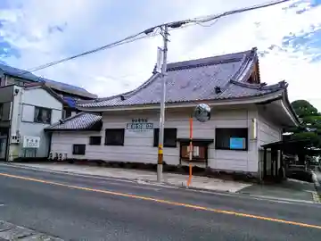 誓休寺の本殿・本堂