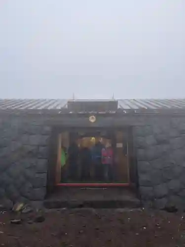 富士山頂上浅間大社奥宮(静岡県)