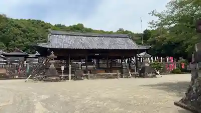 加佐美神社の{uncategorized: "未分類", other: "その他", undefined: "問題あり", building: "その他建物", grave: "お墓", sacred_gate: "鳥居", guardian: "狛犬", statue: "像", buddha: "仏像", history: "歴史", nature: "自然", garden: "庭園", animal: "動物", pagoda: "塔", temizu: "手水舎", mountain_gate: "山門・神門", sanctuary: "本殿・本堂", subordinate: "末社・摂社", art: "芸術", scenery: "景色", jizo: "地蔵", ema: "絵馬", goshuin: "御朱印", omikuji: "おみくじ", items: "授与品その他", amulet: "お守り", goshuincho: "御朱印帳", eats: "食事", festival: "お祭り", votive_dance: "神楽", shichigosan: "七五三参", wedding: "結婚式", experience: "体験その他", initially: "初詣", around: "周辺", anti_infection: "感染症対策"}