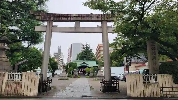 玉姫稲荷神社の鳥居