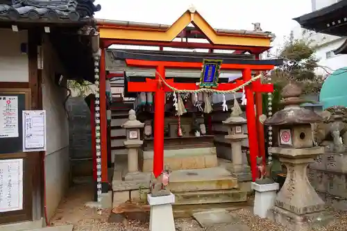 友呂岐神社の末社・摂社