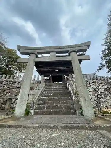 日出若宮八幡神社の鳥居