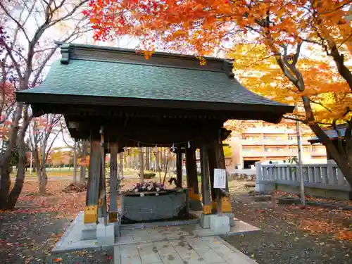 彌彦神社　(伊夜日子神社)の手水舎