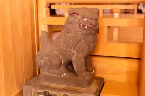 白山比咩神社　奥宮の狛犬
