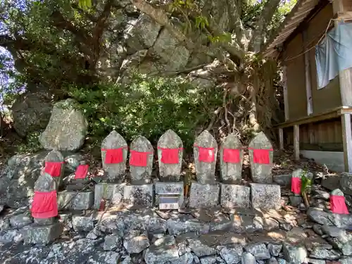 新村不動堂(高知県)