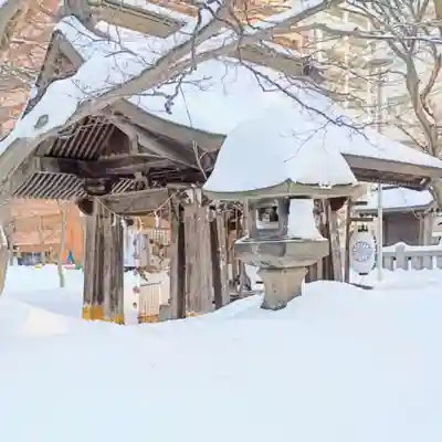 彌彦神社　(伊夜日子神社)の手水舎