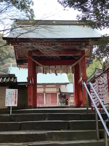 柞原八幡宮の山門・神門