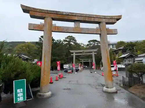 紀州東照宮の{uncategorized: "未分類", other: "その他", undefined: "問題あり", building: "その他建物", grave: "お墓", sacred_gate: "鳥居", guardian: "狛犬", statue: "像", buddha: "仏像", history: "歴史", nature: "自然", garden: "庭園", animal: "動物", pagoda: "塔", temizu: "手水舎", mountain_gate: "山門・神門", sanctuary: "本殿・本堂", subordinate: "末社・摂社", art: "芸術", scenery: "景色", jizo: "地蔵", ema: "絵馬", goshuin: "御朱印", omikuji: "おみくじ", items: "授与品その他", amulet: "お守り", goshuincho: "御朱印帳", eats: "食事", festival: "お祭り", votive_dance: "神楽", shichigosan: "七五三参", wedding: "結婚式", experience: "体験その他", initially: "初詣", around: "周辺", anti_infection: "感染症対策"}