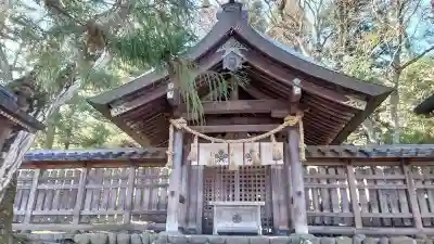 諏訪大社上社前宮の本殿・本堂