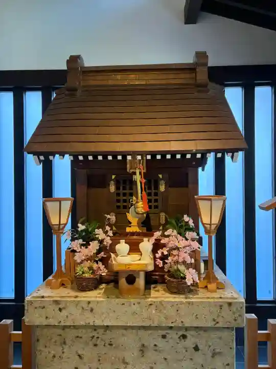 櫻木神社の{uncategorized: "未分類", other: "その他", undefined: "問題あり", building: "その他建物", grave: "お墓", sacred_gate: "鳥居", guardian: "狛犬", statue: "像", buddha: "仏像", history: "歴史", nature: "自然", garden: "庭園", animal: "動物", pagoda: "塔", temizu: "手水舎", mountain_gate: "山門・神門", sanctuary: "本殿・本堂", subordinate: "末社・摂社", art: "芸術", scenery: "景色", jizo: "地蔵", ema: "絵馬", goshuin: "御朱印", omikuji: "おみくじ", items: "授与品その他", amulet: "お守り", goshuincho: "御朱印帳", eats: "食事", festival: "お祭り", votive_dance: "神楽", shichigosan: "七五三参", wedding: "結婚式", experience: "体験その他", initially: "初詣", around: "周辺", anti_infection: "感染症対策"}